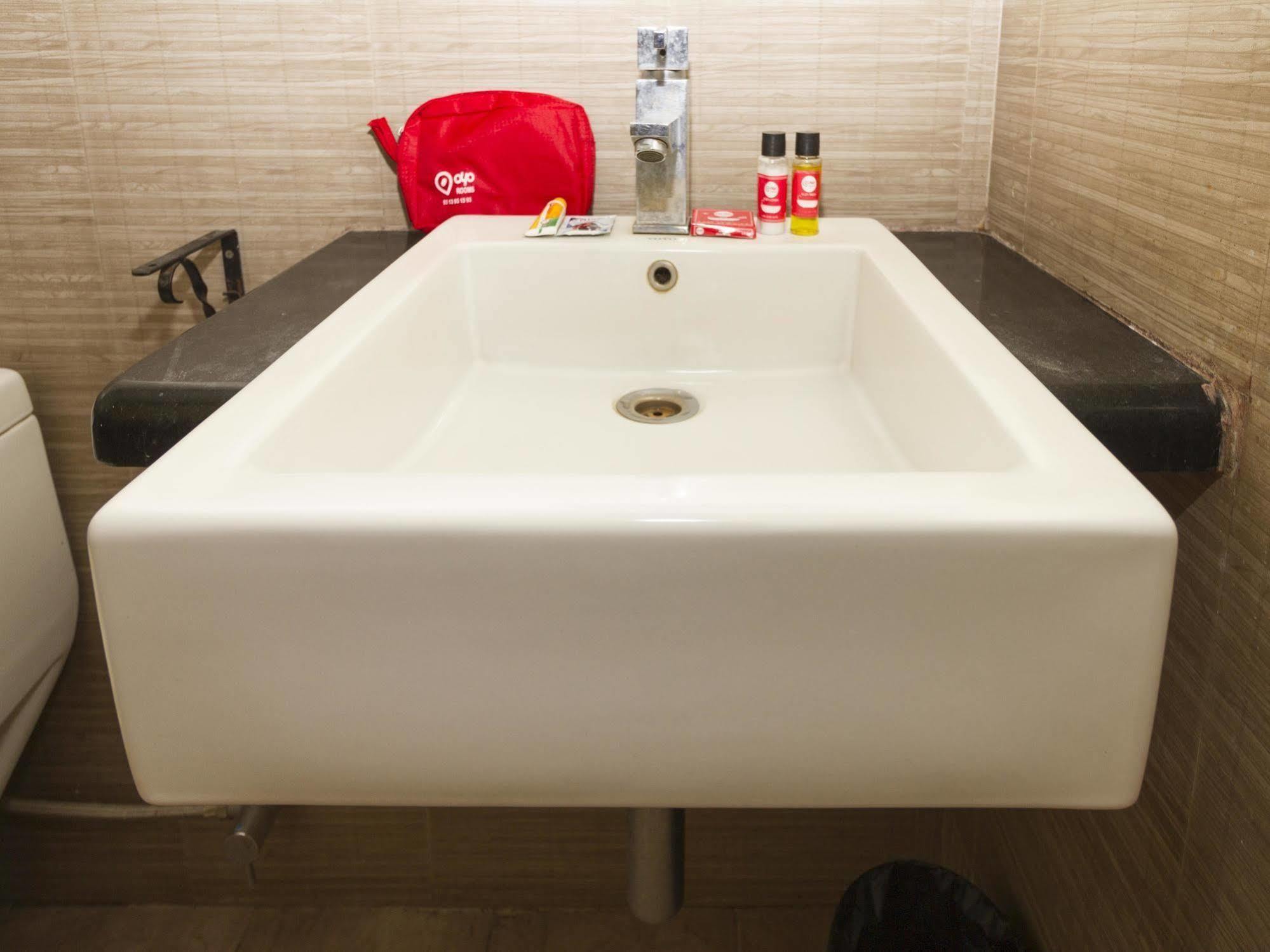 Oyo Rooms Rt Nagar Бангалор Екстериор снимка